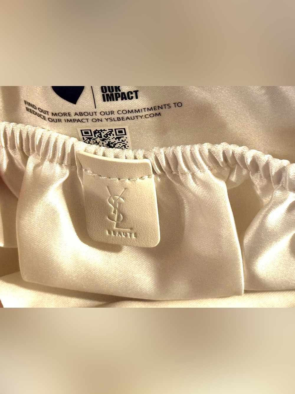 Must Have!Yves Saint Laurent Royal Cream Leather Quilted Troussau bagw Partition - Picture 7 of 15